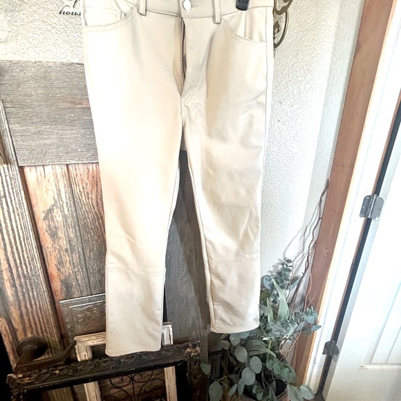 Pants Faux Leather - Picture 2 of 15